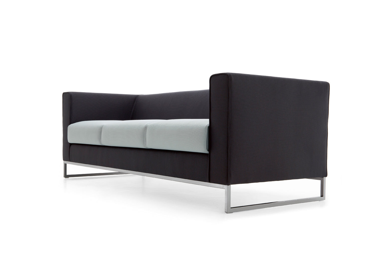 Klasse Chair by Kastel Italy | كرسي كلاس من كاستل إيطاليا – كرسي أنيق يجمع بين التصميم العصري والراحة العالية، مثالي لمكاتب المدراء وغرف الاجتماعات. يتميز بجودة التصنيع الإيطالية الراقية ولمسات فاخرة تضيف للمكان مظهراً احترافياً. Klasse يُستخدم من قبل أفضل شركة تصميم داخلي وتأثيث مكتبي في السعودية ضمن مشاريع مكاتب حديثة تلبي أعلى معايير الراحة والتميز البصري.