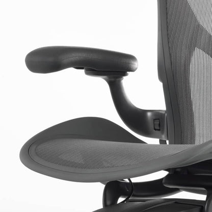 Aeron - B size
